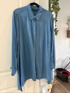 Zac & Rachel Light Blue Denim Button-Up Tunic